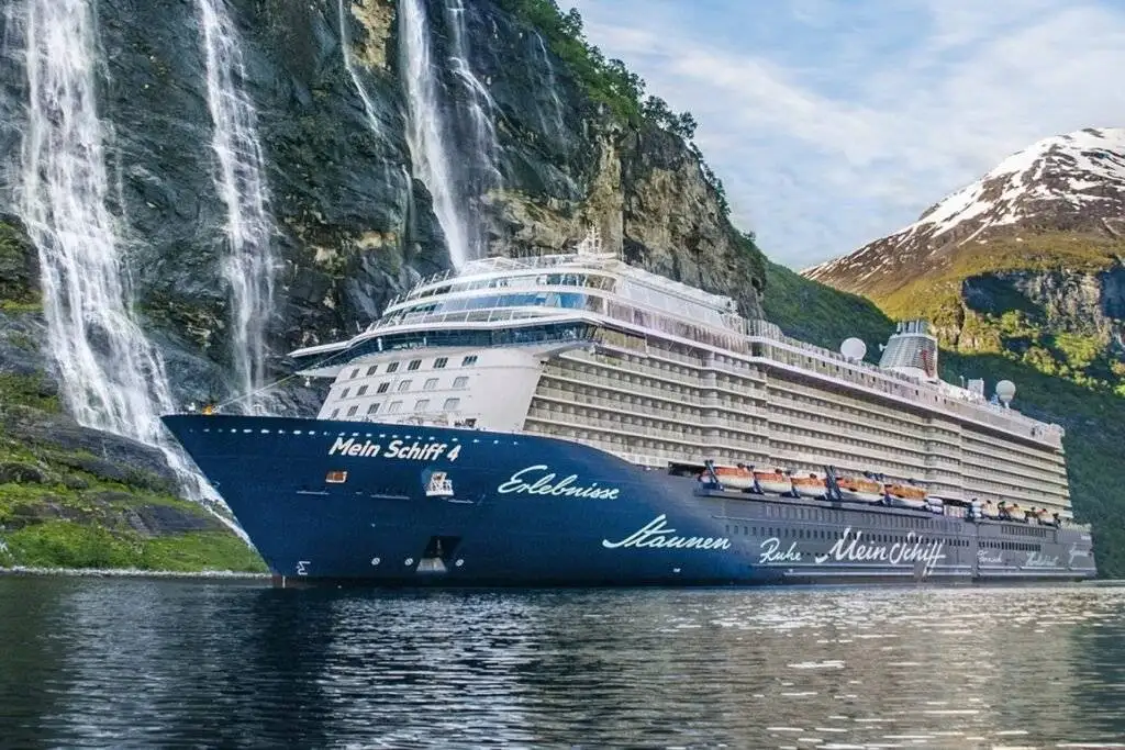 tui_mein_schiff_4_widok_statku